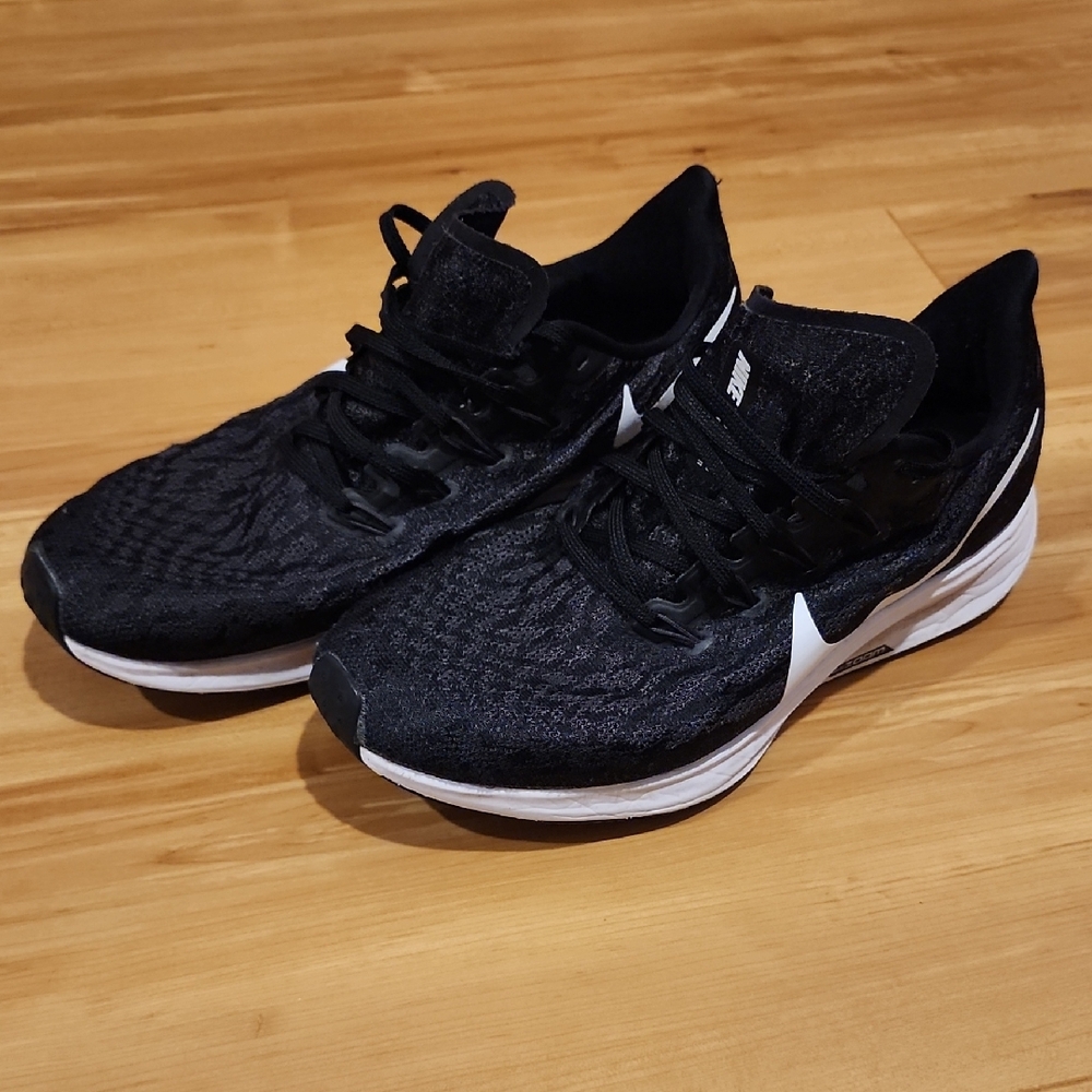 Nike Men's Black Running Shoes